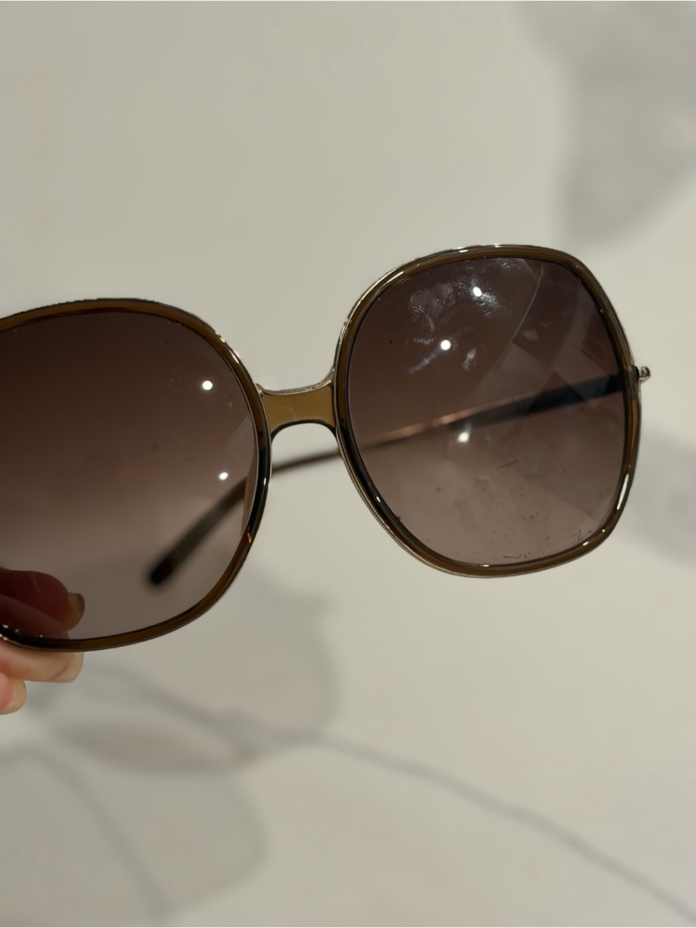 Chloe Women's Brown Gradient Oversized Sunglasses
